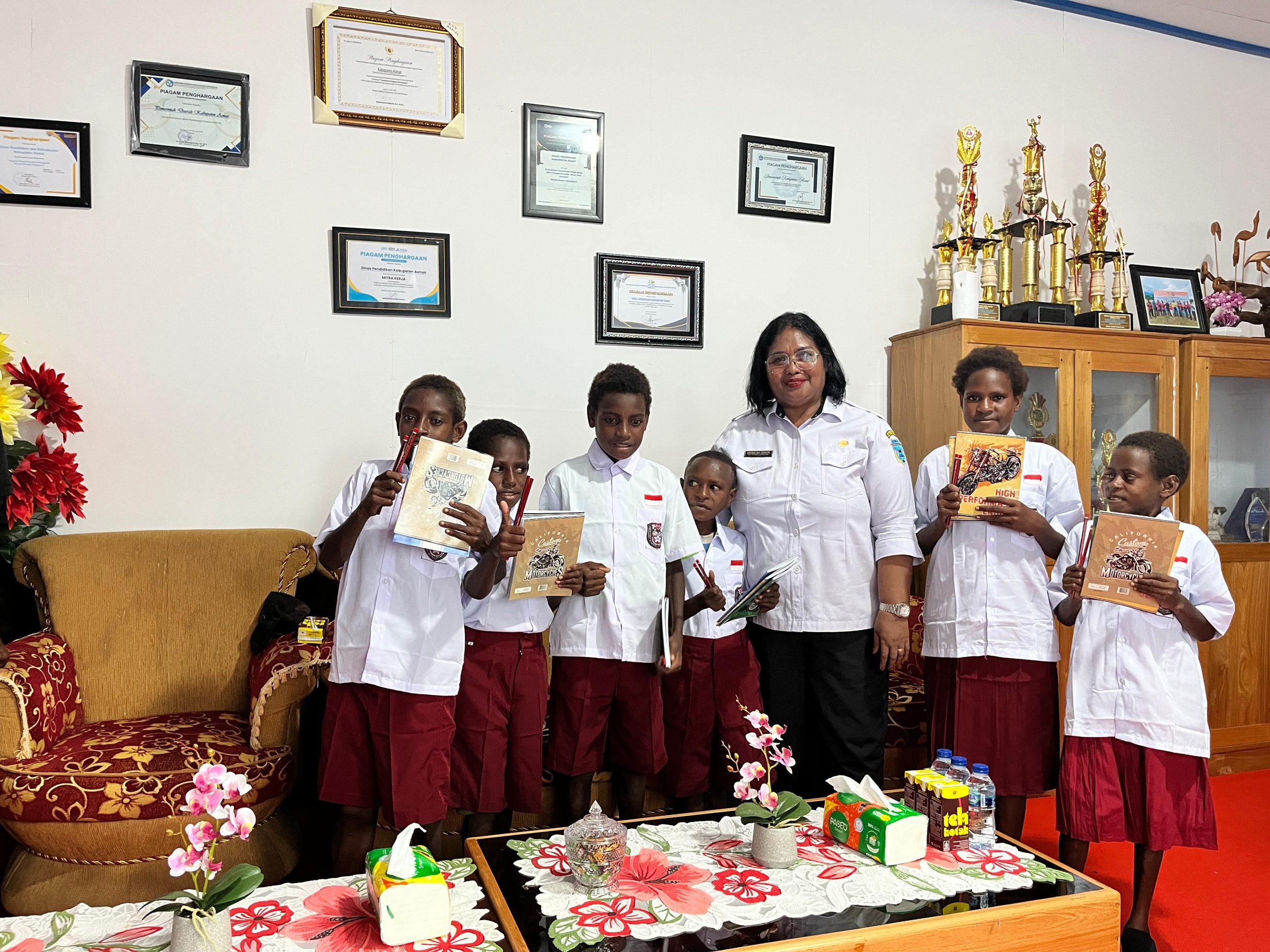 foto-bersama-siswa
